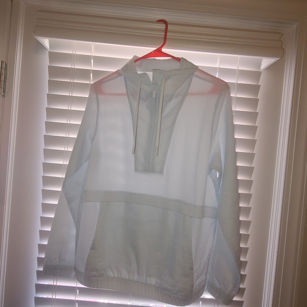 Lululemon Pack Light Pullover size 4